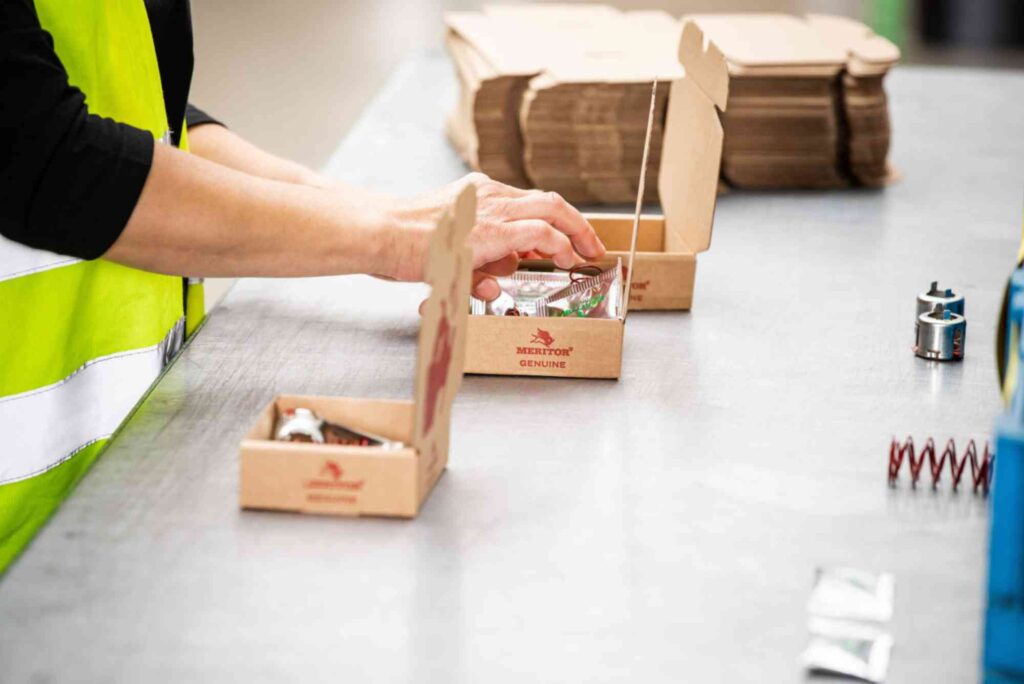 How Cardboard Packaging Helps in Building Customer Loyalty and Trust.