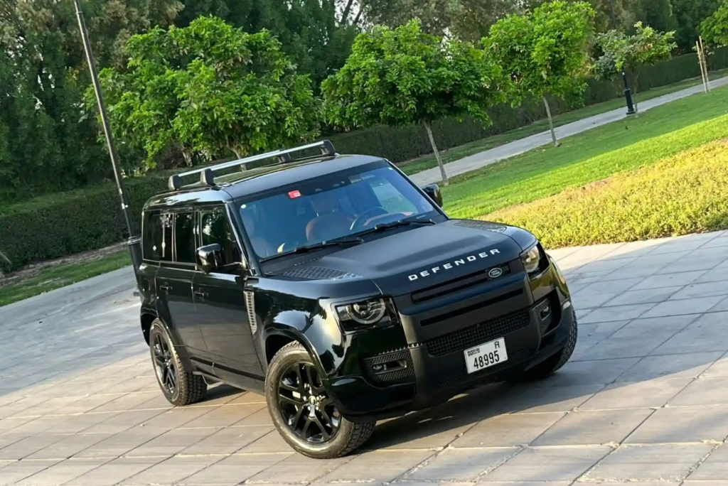 Renting a Land Rover Defender in Dubai